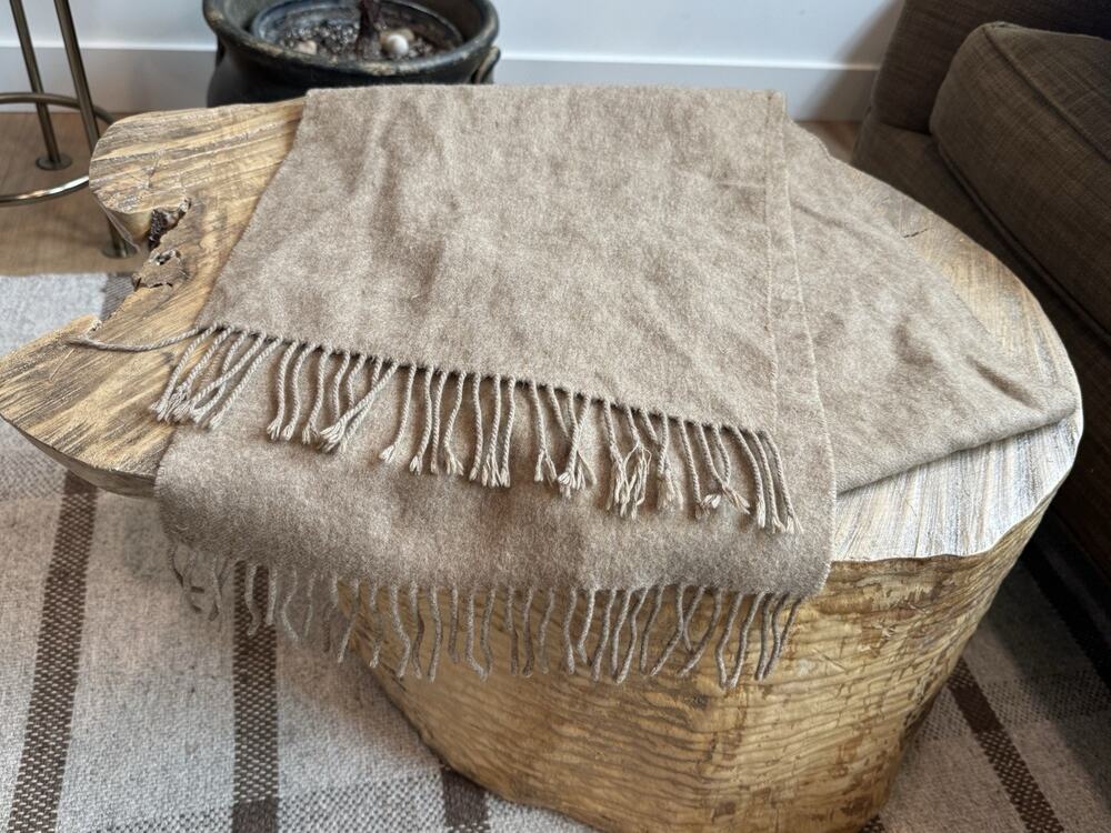 Vintage Bloomingdale’s 100% Cashmere Scotland Tan Rectangle Scarf Men’s Tassel